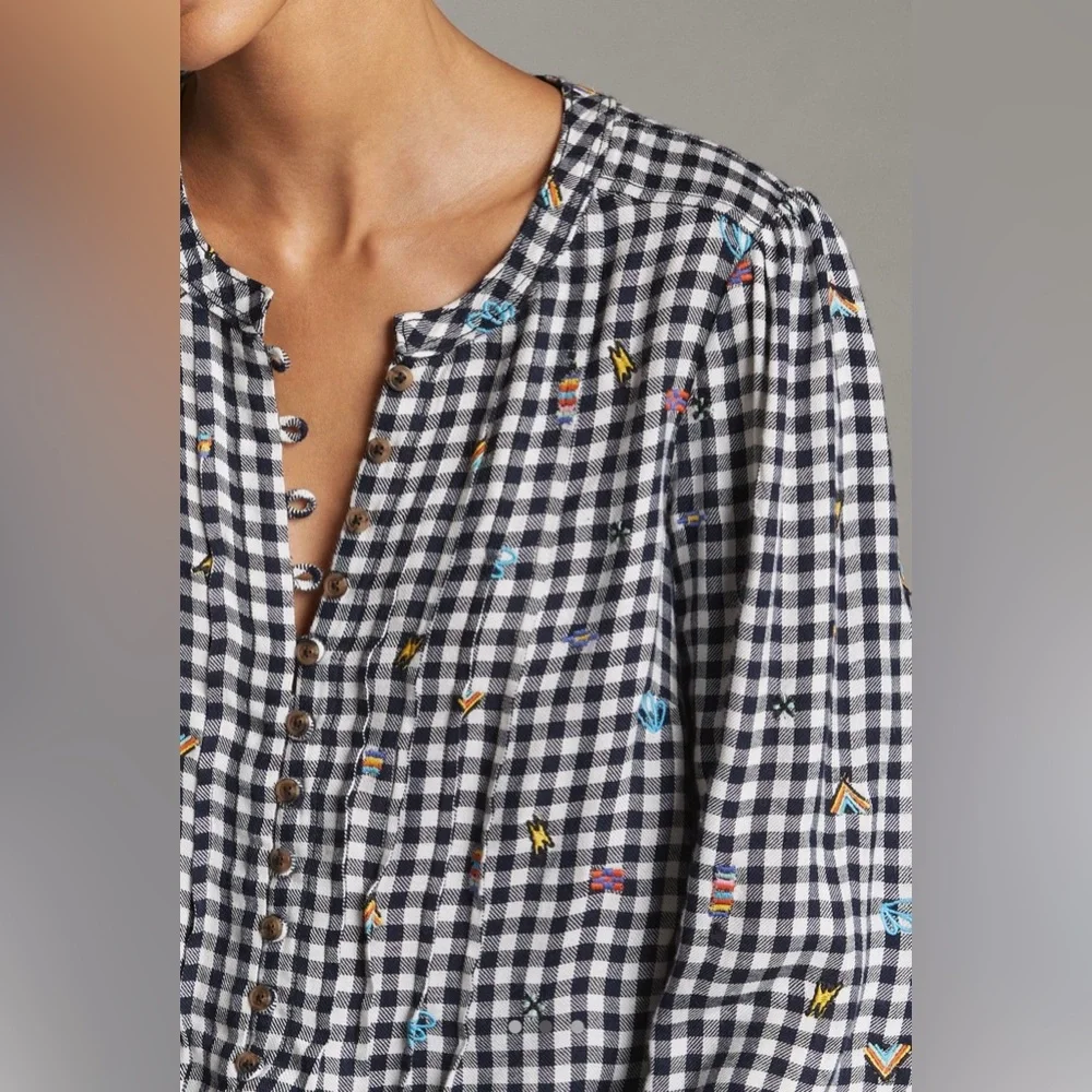 Pilcro embroidered black and white gingham button down shirt L - Picture 2 of 6